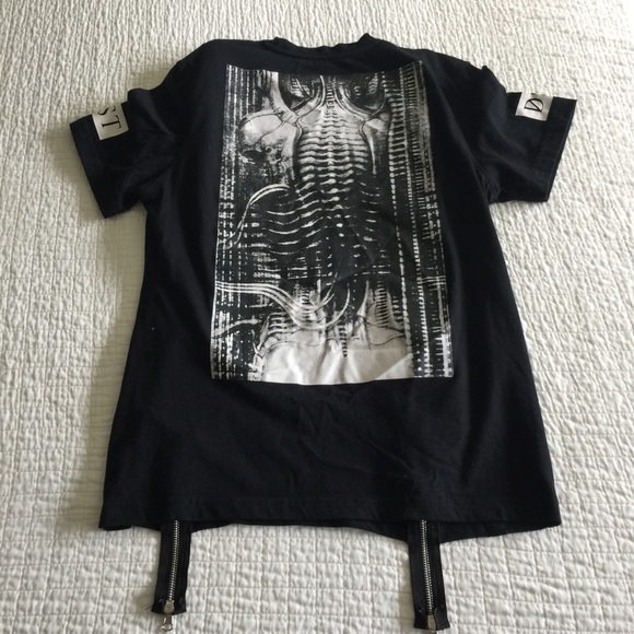 8ighth DSTRKT black cotton mix tee w/zipper front - Picture 2 of 7